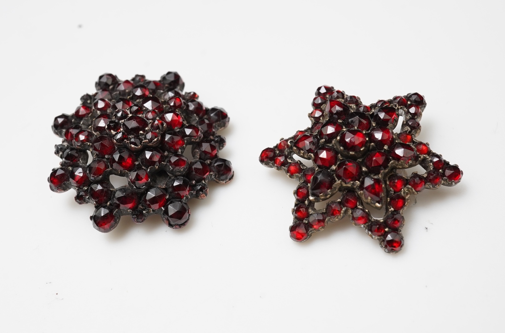 A collection of five brooches, 19th century